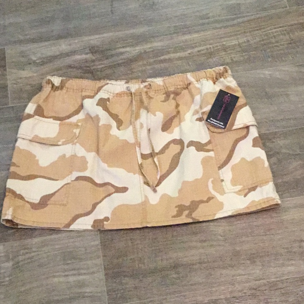 NWT No Boundaries tan camo style mini skirt size XL
